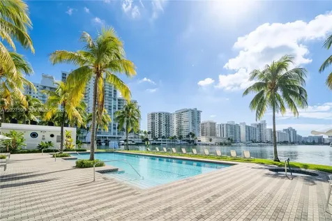 230 Water Way Miami Beach FL 33141