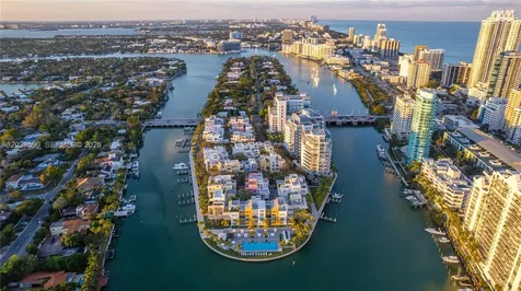230 Water Way Miami Beach FL 33141