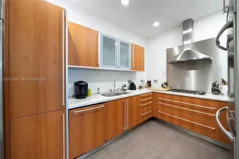 230 Water Way Miami Beach FL 33141