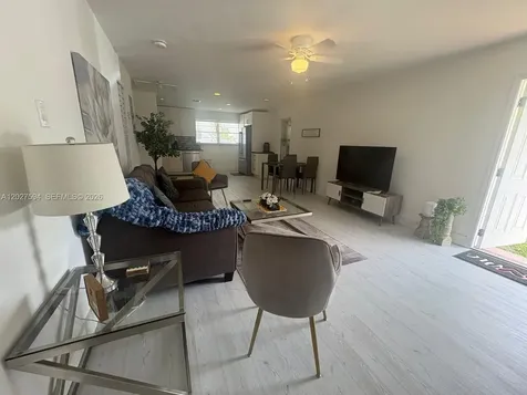 201 Columbus Parkway Hollywood FL 33021