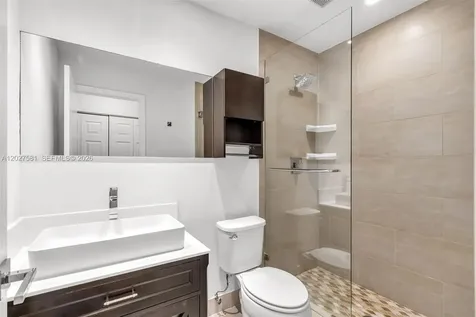 21160 Mainsail Circle Aventura FL 33180