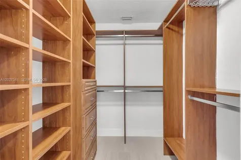 21160 Mainsail Circle Aventura FL 33180