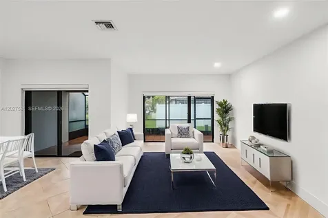 21160 Mainsail Circle Aventura FL 33180
