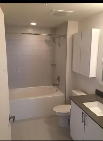 999 SW 1st Avenue Miami FL 33130