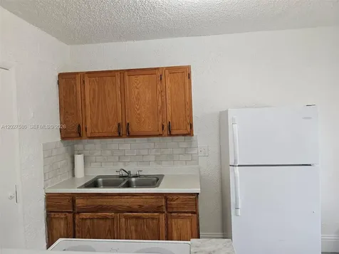 709 NE 4th Court Hallandale Beach FL 33009