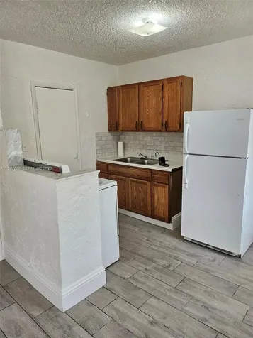 709 NE 4th Court Hallandale Beach FL 33009