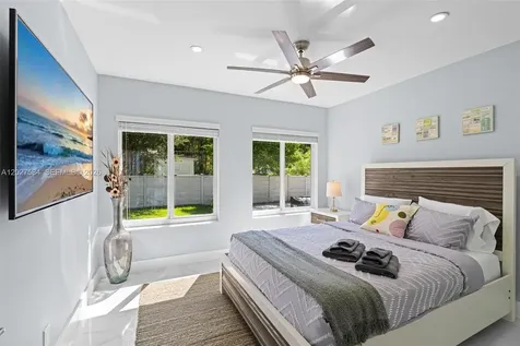 26 NE 88th Street El Portal FL 33138
