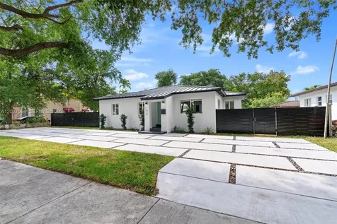 26 NE 88th Street El Portal FL 33138