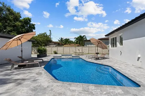26 NE 88th Street El Portal FL 33138