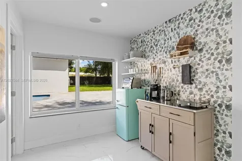 26 NE 88th Street El Portal FL 33138