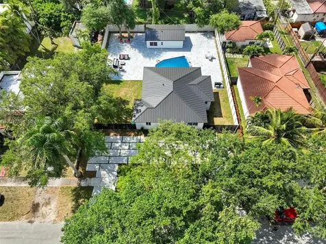 26 NE 88th Street El Portal FL 33138