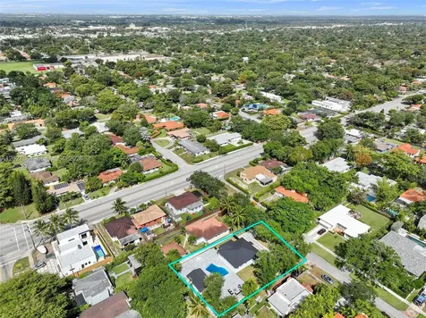 26 NE 88th Street El Portal FL 33138