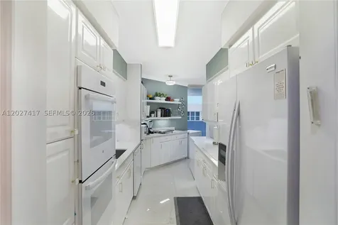 4775 Collins Avenue Miami Beach FL 33140