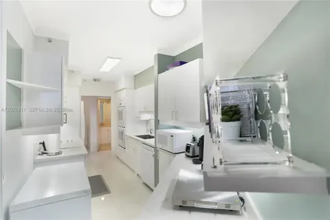 4775 Collins Avenue Miami Beach FL 33140