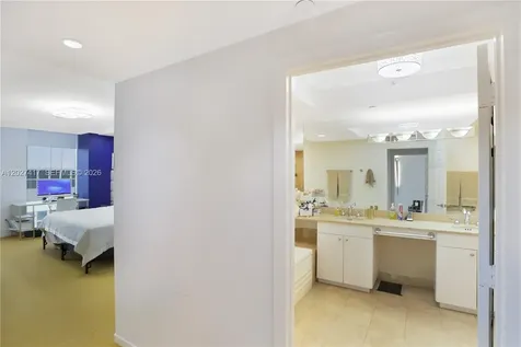 4775 Collins Avenue Miami Beach FL 33140