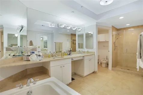 4775 Collins Avenue Miami Beach FL 33140