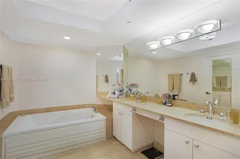 4775 Collins Avenue Miami Beach FL 33140