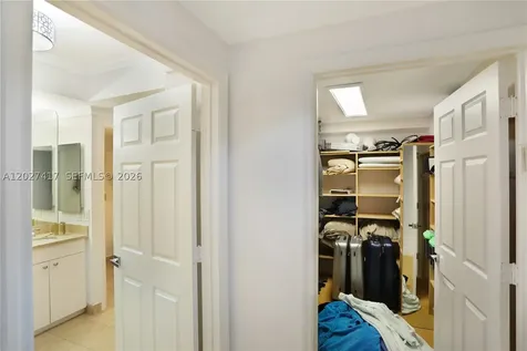 4775 Collins Avenue Miami Beach FL 33140