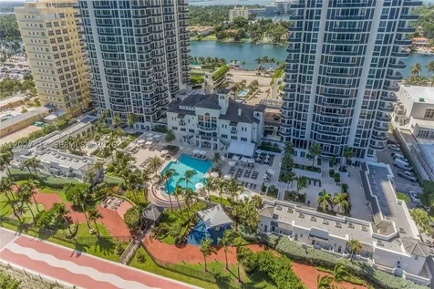 4775 Collins Avenue Miami Beach FL 33140