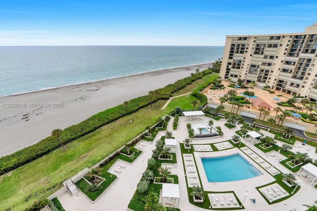 200 Ocean Trail Way Jupiter FL 33477