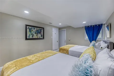 204 SE 4th Terrace Dania Beach FL 33004