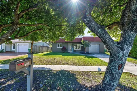 204 SE 4th Terrace Dania Beach FL 33004