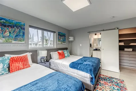 204 SE 4th Terrace Dania Beach FL 33004