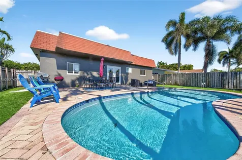 204 SE 4th Terrace Dania Beach FL 33004