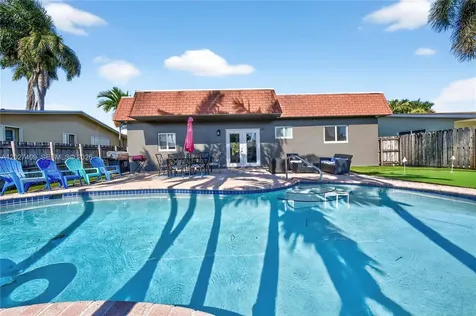 204 SE 4th Terrace Dania Beach FL 33004