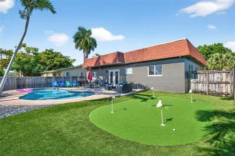 204 SE 4th Terrace Dania Beach FL 33004