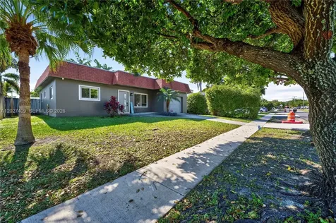 204 SE 4th Terrace Dania Beach FL 33004