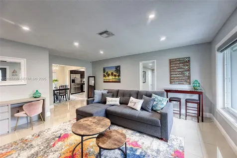 204 SE 4th Terrace Dania Beach FL 33004