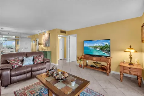 900 Saint Charles Place Pembroke Pines FL 33026
