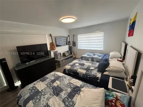 10253 NW 51st Terrace Doral FL 33178