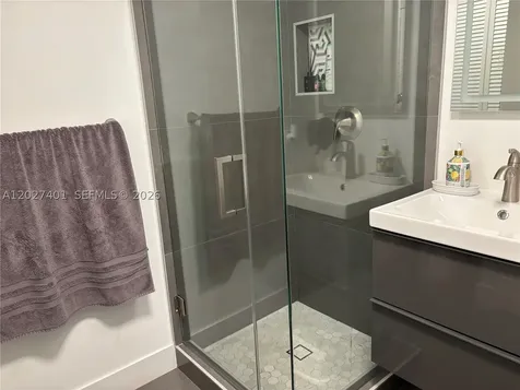 10253 NW 51st Terrace Doral FL 33178