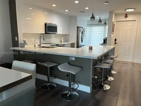 10253 NW 51st Terrace Doral FL 33178