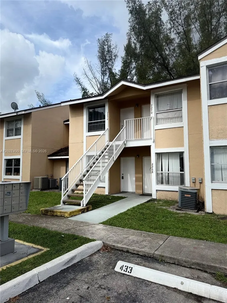 2272 SW 81st Avenue Miramar FL 33025