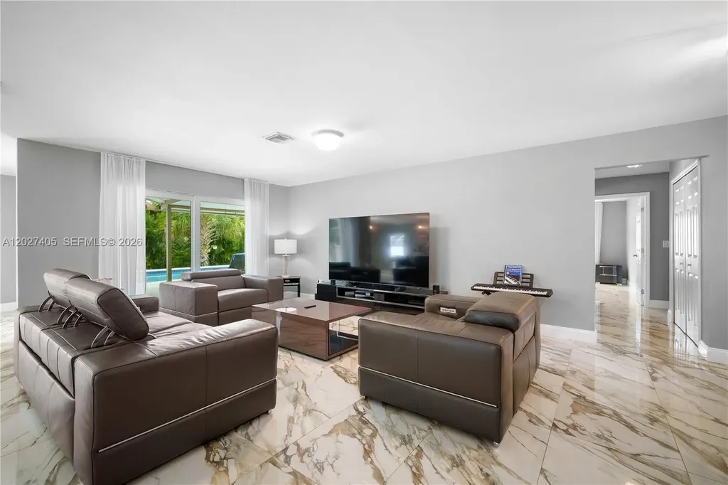 4180 NW 103rd Drive Coral Springs FL 33065
