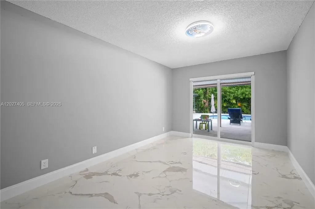 4180 NW 103rd Drive Coral Springs FL 33065