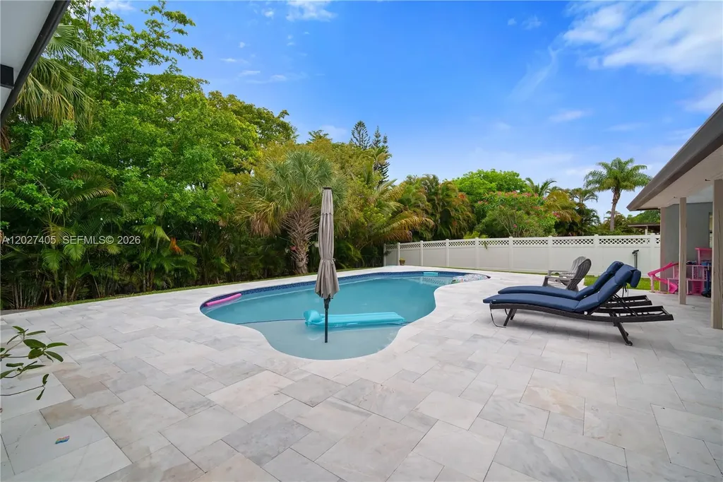 4180 NW 103rd Drive Coral Springs FL 33065