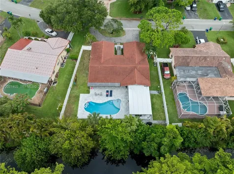 4180 NW 103rd Drive Coral Springs FL 33065