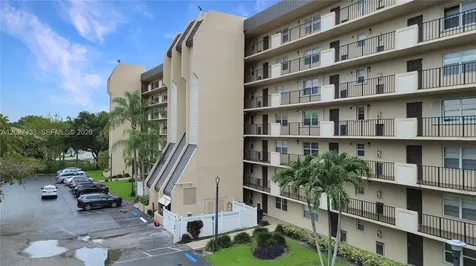 3300 W Rolling Hills Circle Davie FL 33328