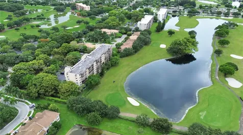 3300 W Rolling Hills Circle Davie FL 33328