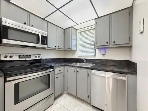 3300 W Rolling Hills Circle Davie FL 33328