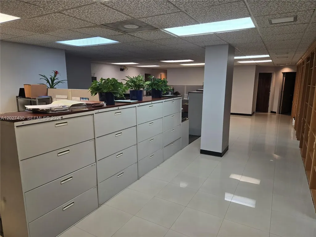 909 N Miami Beach Boulevard North Miami Beach FL 33162
