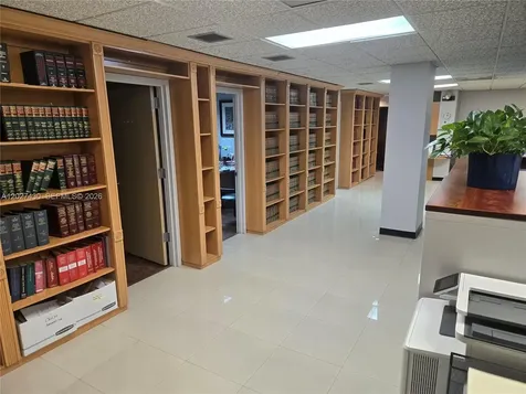 909 N Miami Beach Boulevard North Miami Beach FL 33162