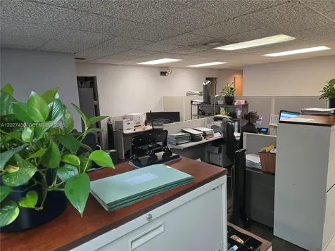 909 N Miami Beach Boulevard North Miami Beach FL 33162