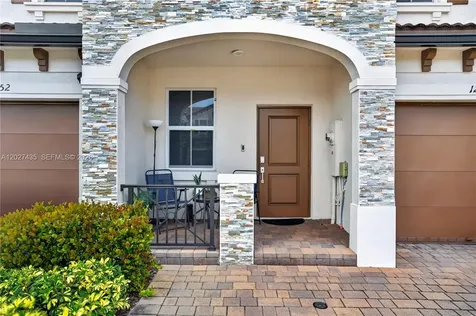 12862 NW 23rd Place Miami FL 33167