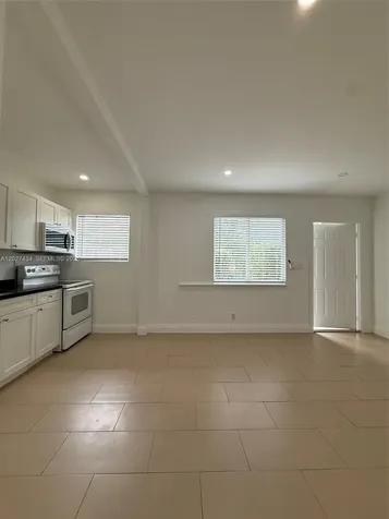 6723 NE Miami Place Miami FL 33138