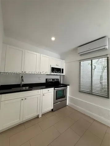 6723 NE Miami Place Miami FL 33138